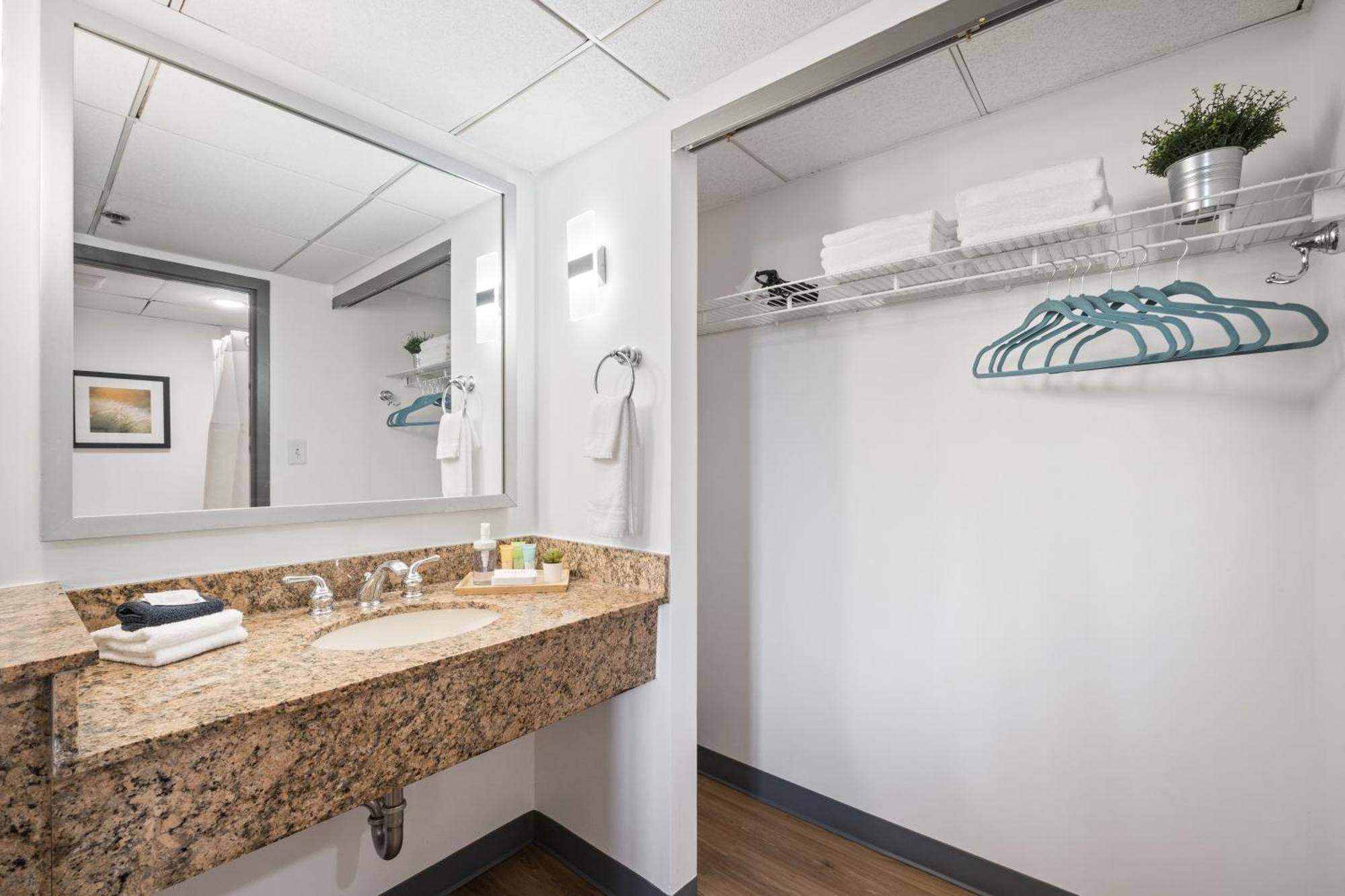 315 Loso Hotel Airport 샬럿 외부 사진